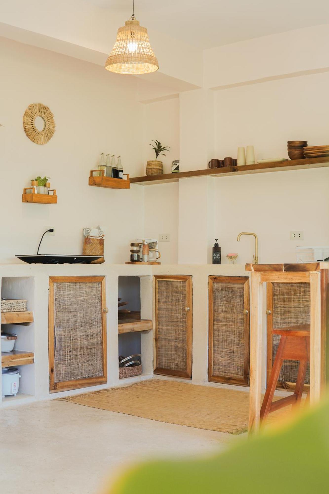 Greenhouse Siargao Roadside Boutique Apartments เจเนอรัลลูนา ภายนอก รูปภาพ