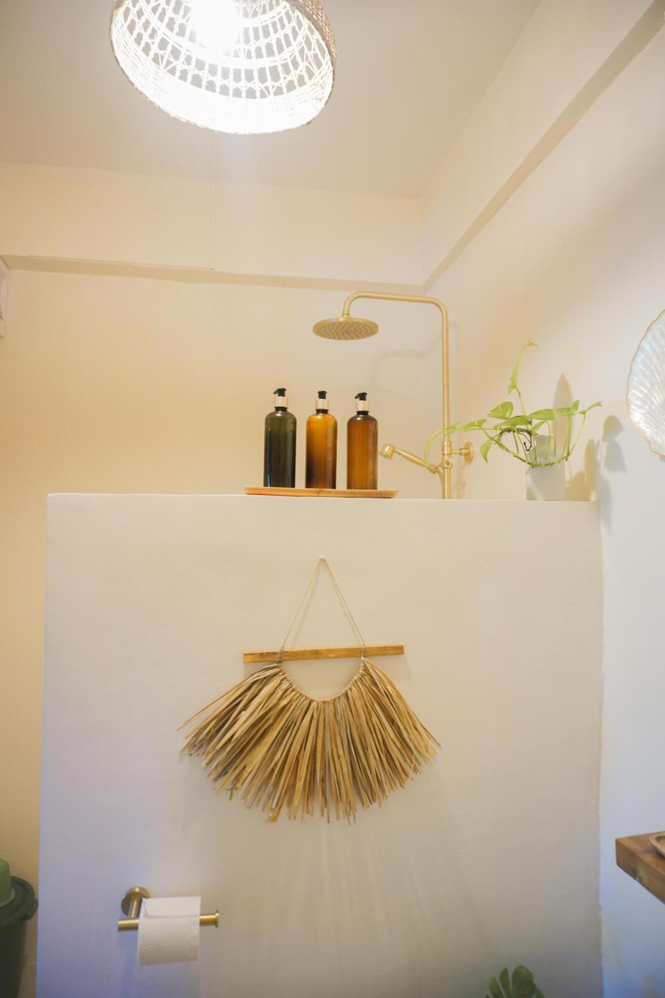 Greenhouse Siargao Roadside Boutique Apartments เจเนอรัลลูนา ภายนอก รูปภาพ