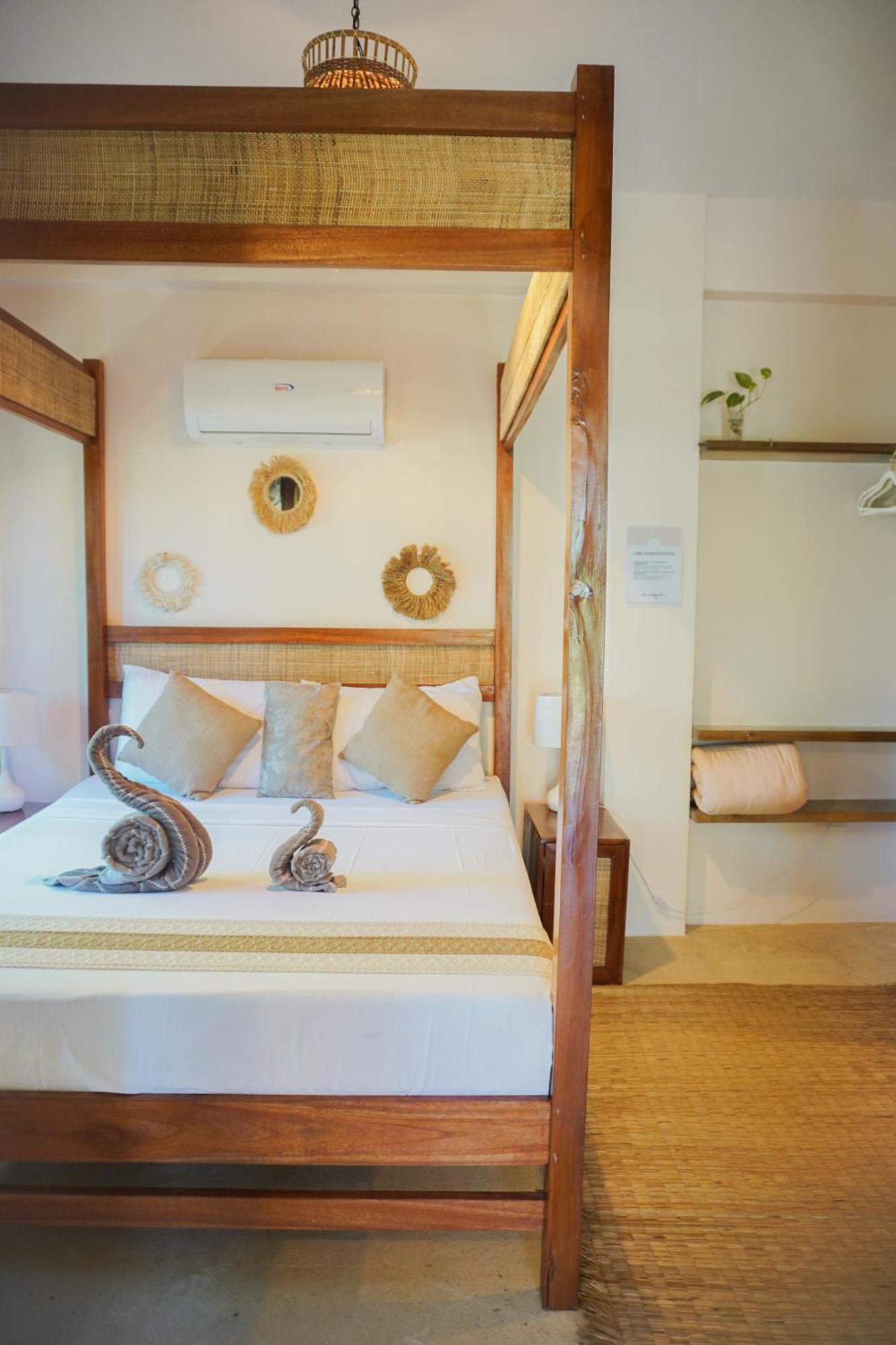 Greenhouse Siargao Roadside Boutique Apartments เจเนอรัลลูนา ภายนอก รูปภาพ